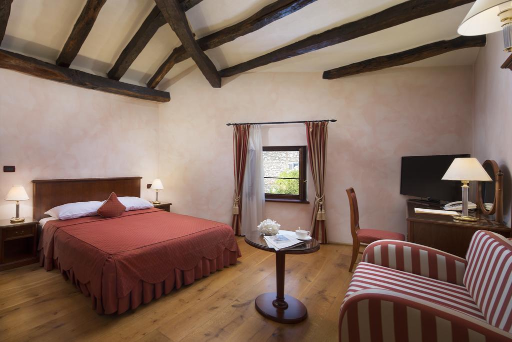 ברטוניגלה Heritage Hotel San Rocco חדר תמונה